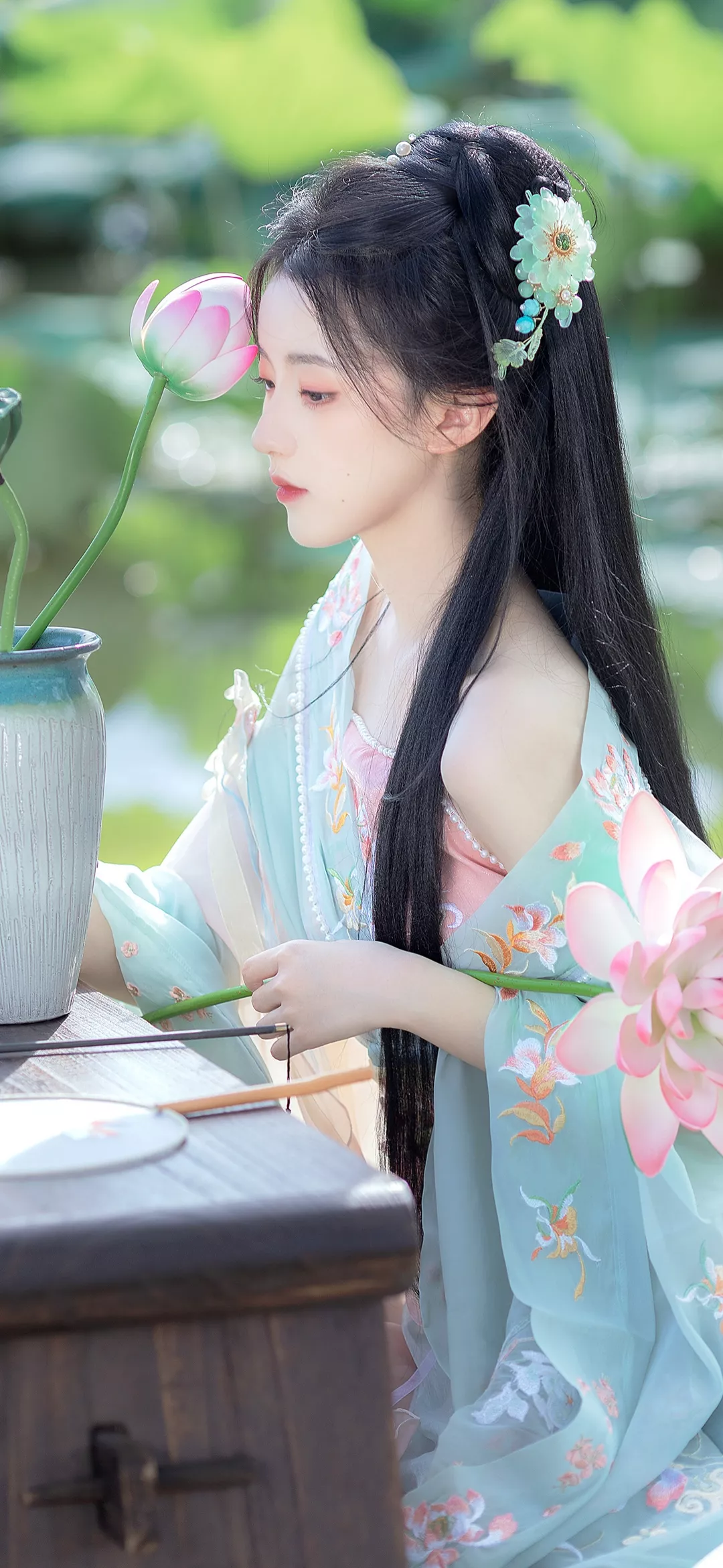 美女壁纸|美女图片真高清，顶级美女照片丰满美女欣赏 - 炫图天下