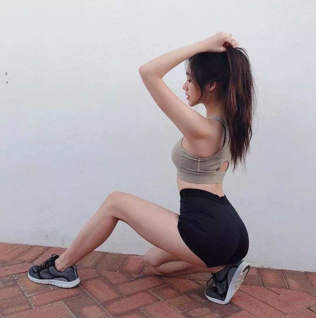 可爱小姐姐，有身材也有颜值 - 炫图天下