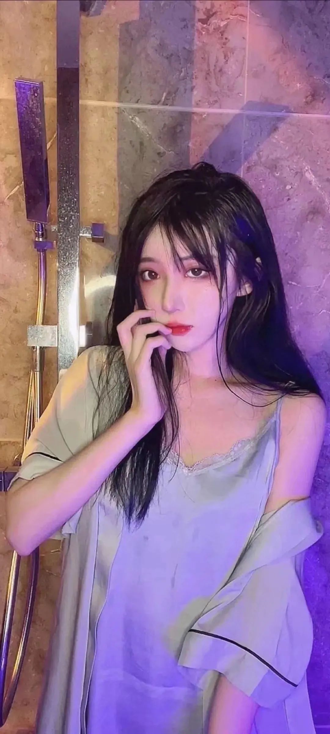 禁欲系美女，偷偷收藏 - 炫图天下