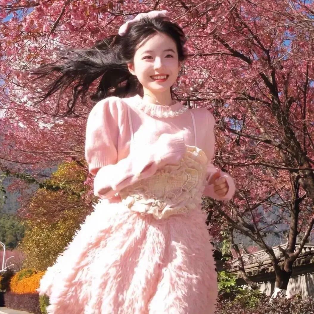 春天氛围感明媚女孩头像 - 炫图天下