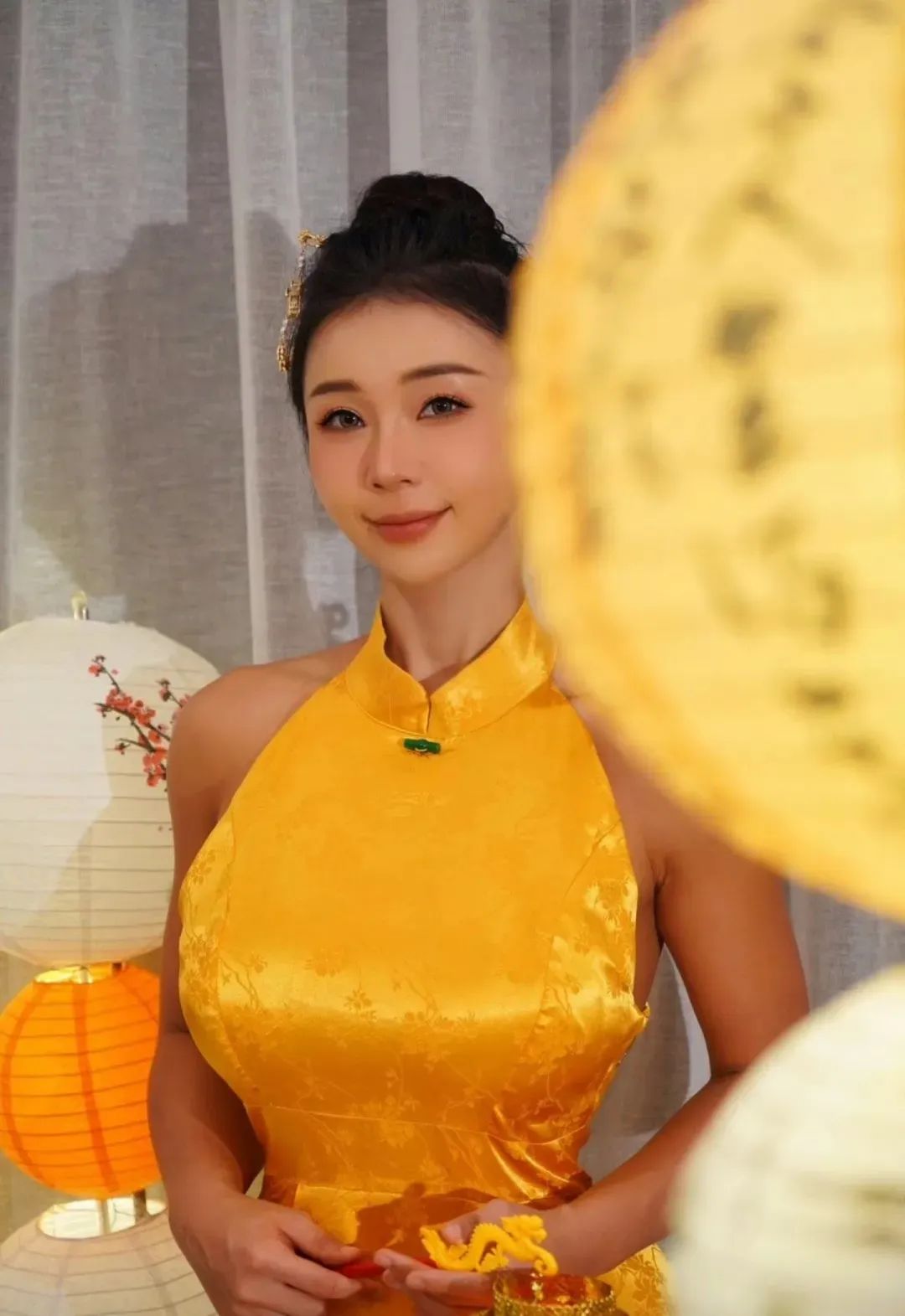 美女篮球主持人张曼源美艳绝伦壁纸分享｜这是仙女神女才能拥有的傲人身材吧！？ - 炫图天下