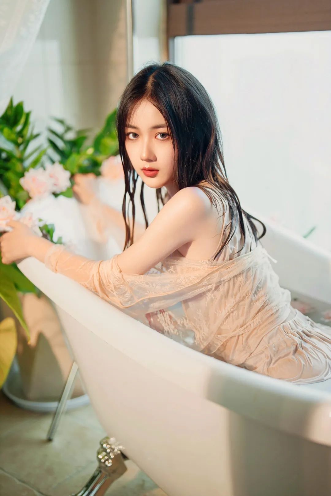 浴缸里的明星美少女 写真 单纯 - 炫图天下
