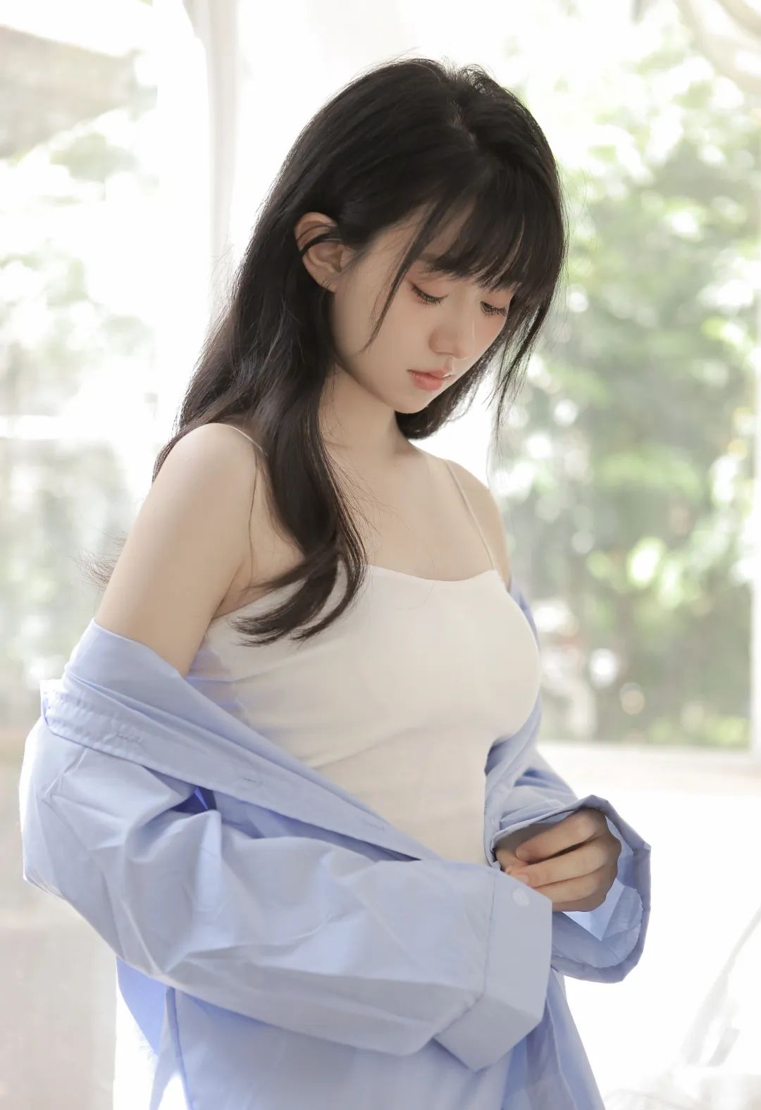 室内少女写真：睡前原谅一切，醒来便是新生 - 炫图天下