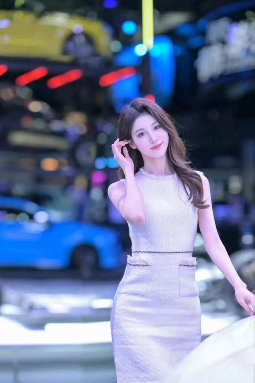 No.149 车模御姐和美少女，都是极品！难分伯仲啊！ - 炫图天下