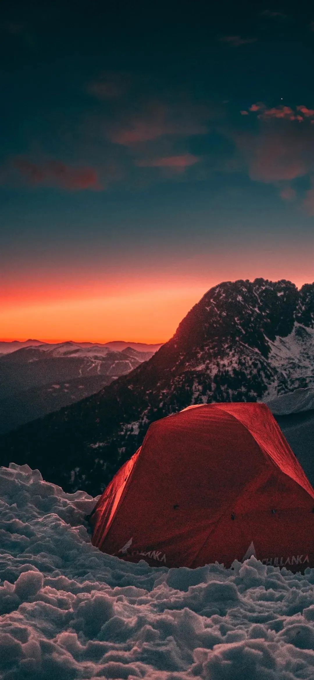 手机壁纸 | 在无法预料的未来里 能快乐一秒是一秒叭 - 炫图天下