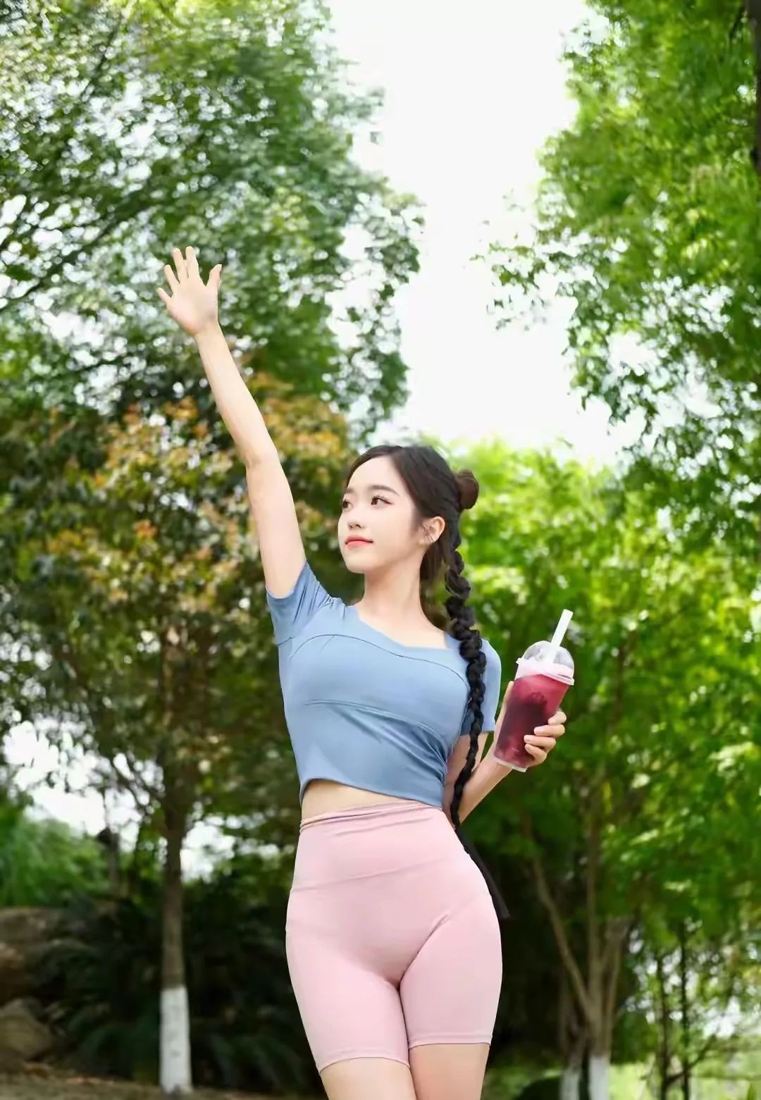 迷死人的小妖精 - 炫图天下