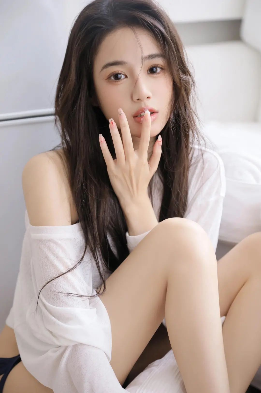 日系少女性感穿搭写真 - 炫图天下