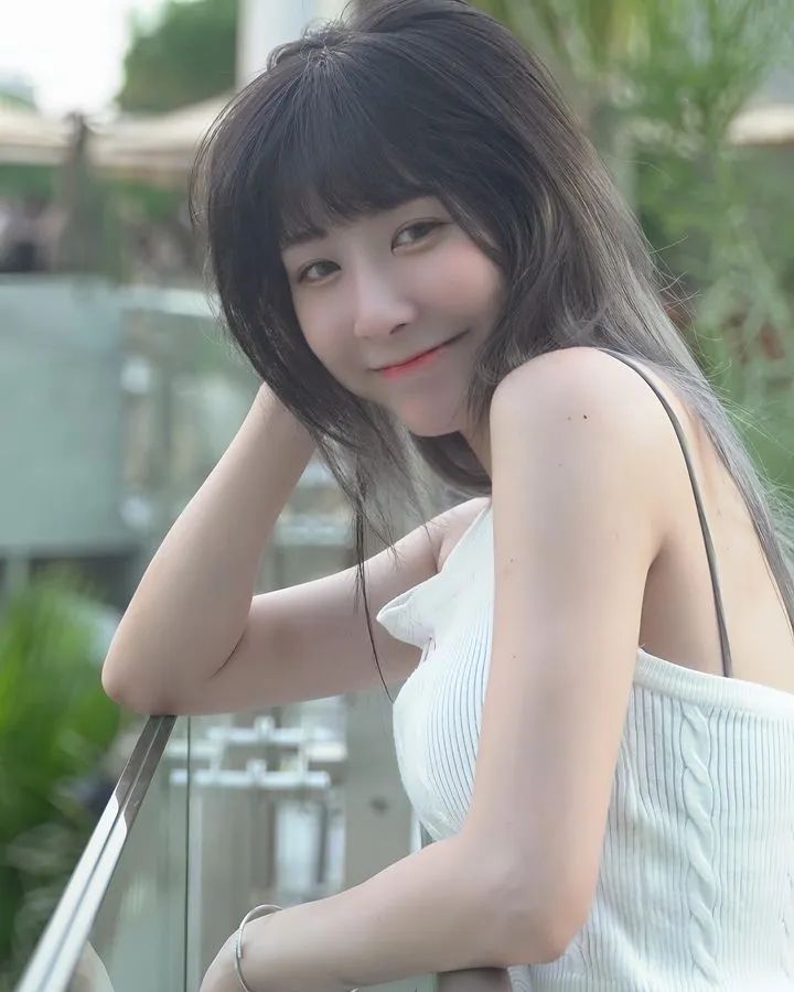 想跟她切磋切磋！