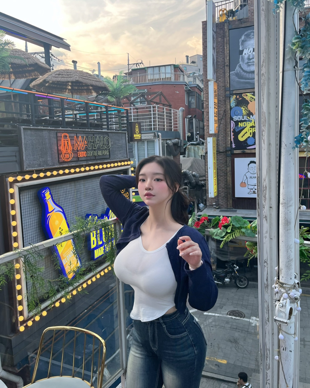 身材太好了吧？精致的脸蛋！优雅气质！ - 炫图天下