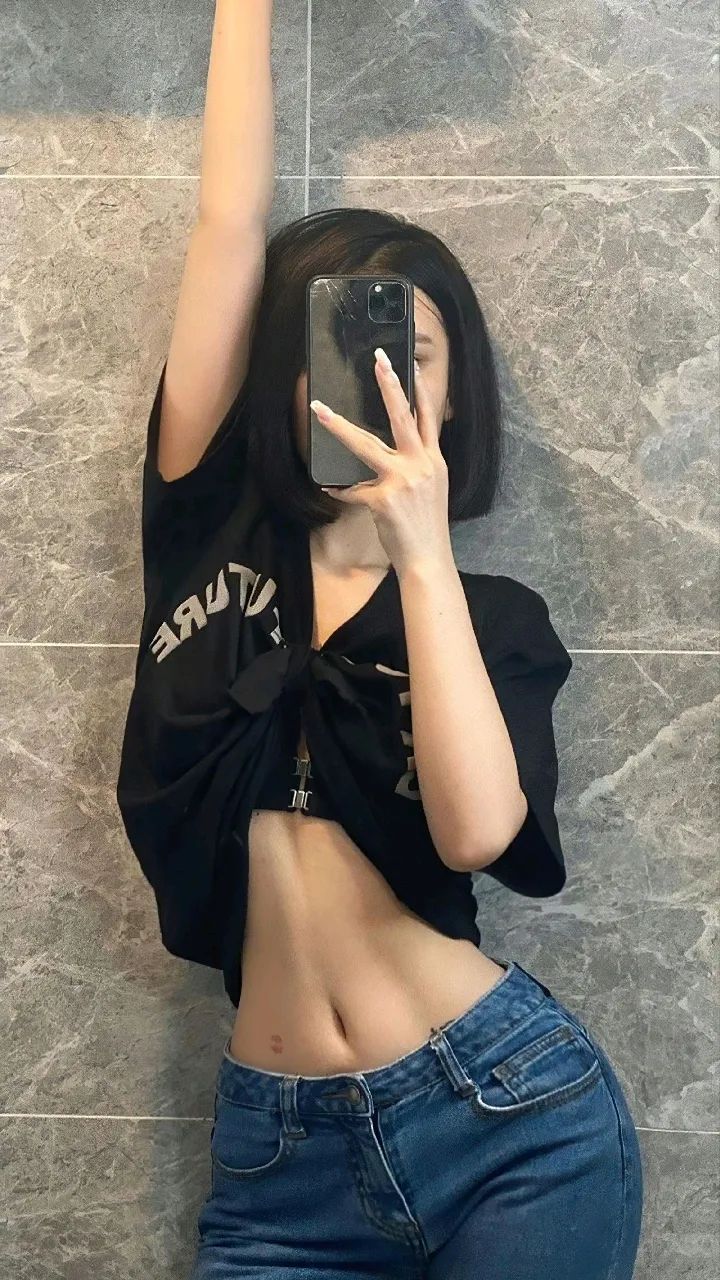 美女壁纸｜苗条身材 - 炫图天下