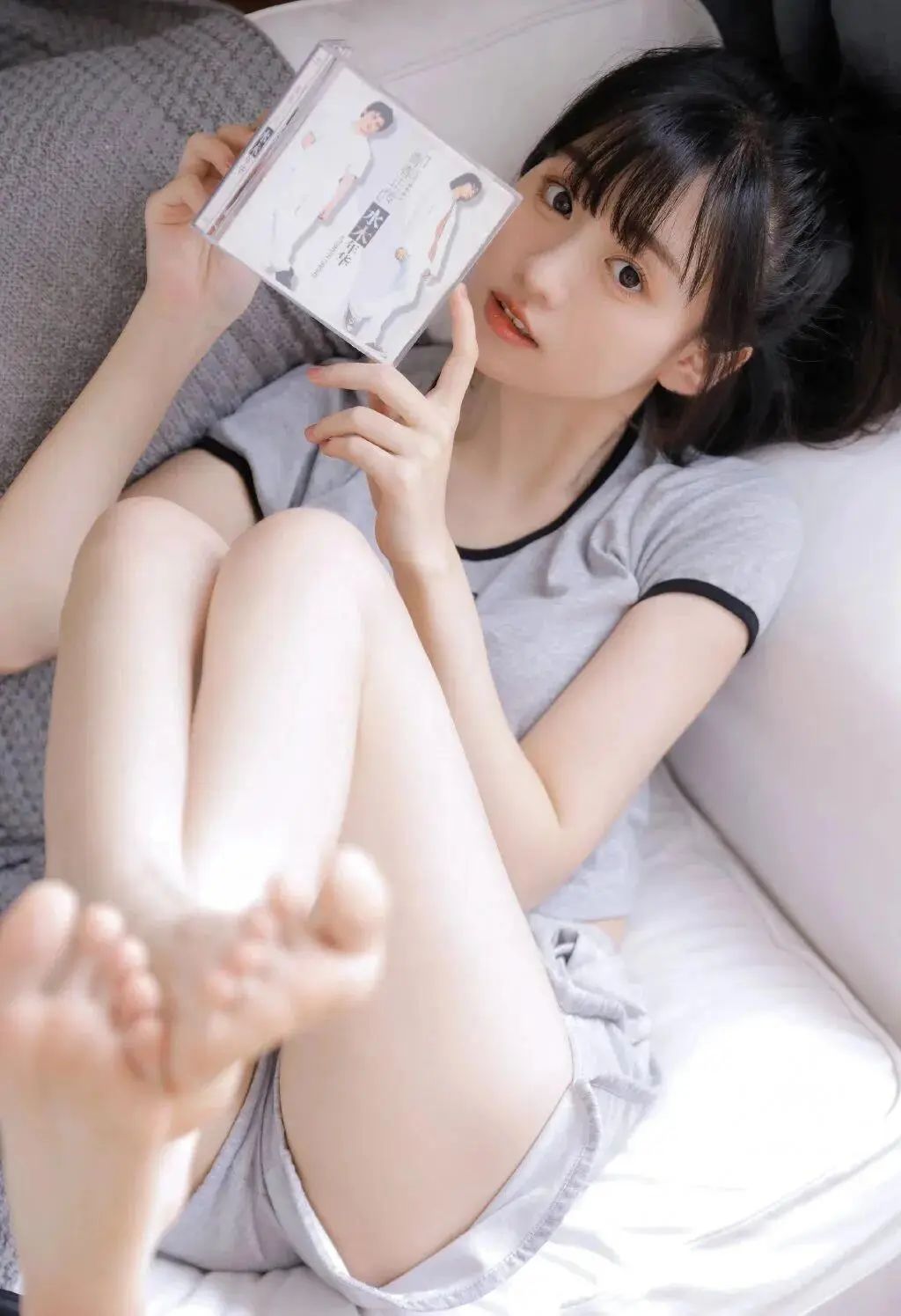日系少女居家写真 - 炫图天下