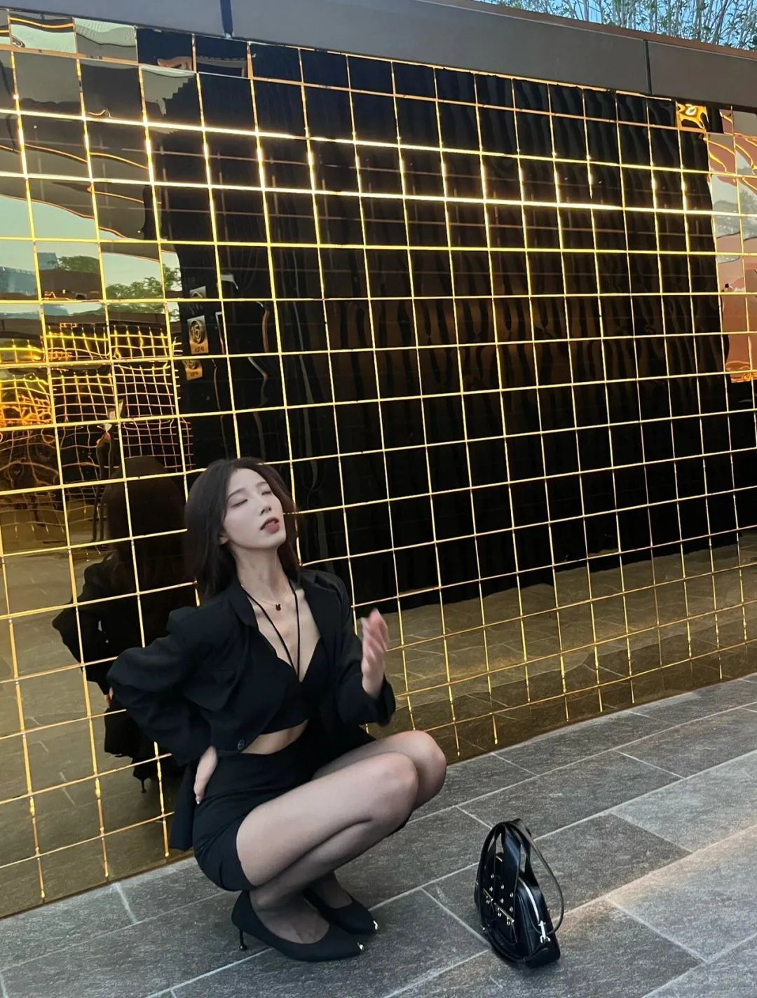 天花板级别女神，对我投怀送抱(职场上司的爱) - 炫图天下