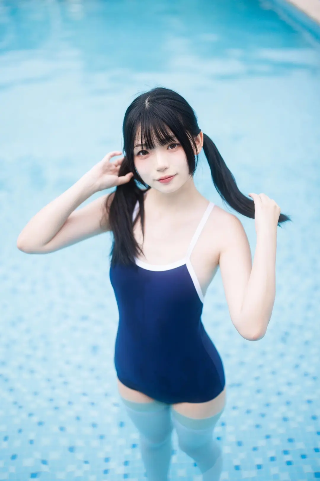 美少女泳装写真 - 炫图天下