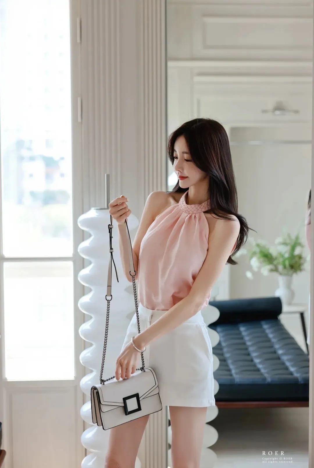 孙允珠图鉴920，粉色挂脖雪纺上衣 - 炫图天下