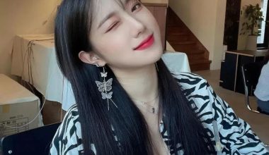 “八月的第一天，朋友圈一定要这样发” - 炫图天下