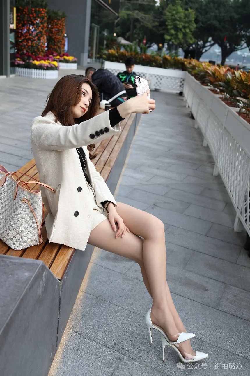 视觉盛宴！高清美女图片来袭，每一张都是壁纸级别！ - 炫图天下