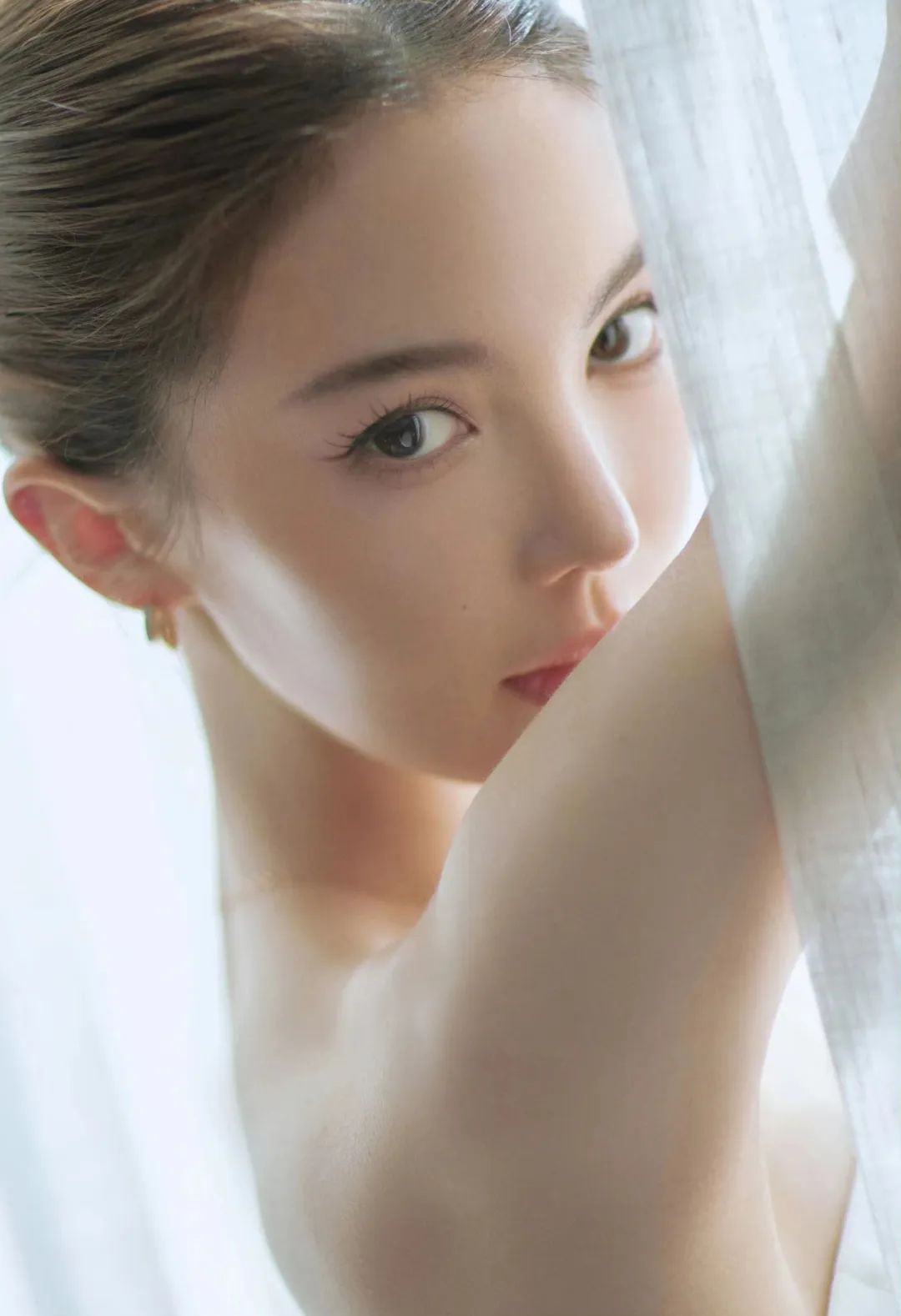 紧身抹胸包臀裙，S型身材，尽显曲线美感，顶不住了 - 炫图天下