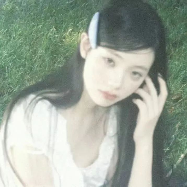 粉丝投稿“清冷感女头” - 炫图天下