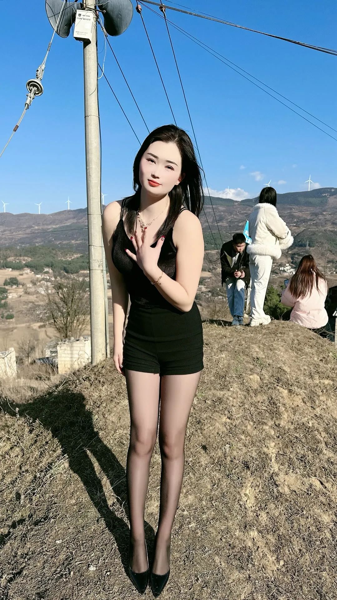 结伴三五好友，踏青踏抗冻 - 炫图天下