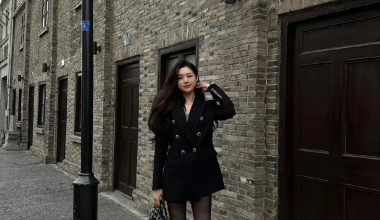 美女网红：黑丝女神，这身材颜值，谁能不迷糊啊，根本顶不住！！ - 炫图天下