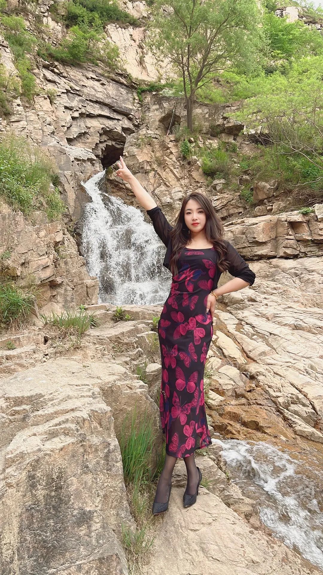 背景假吗？假假假的，我让你看的是背景吗？ - 炫图天下