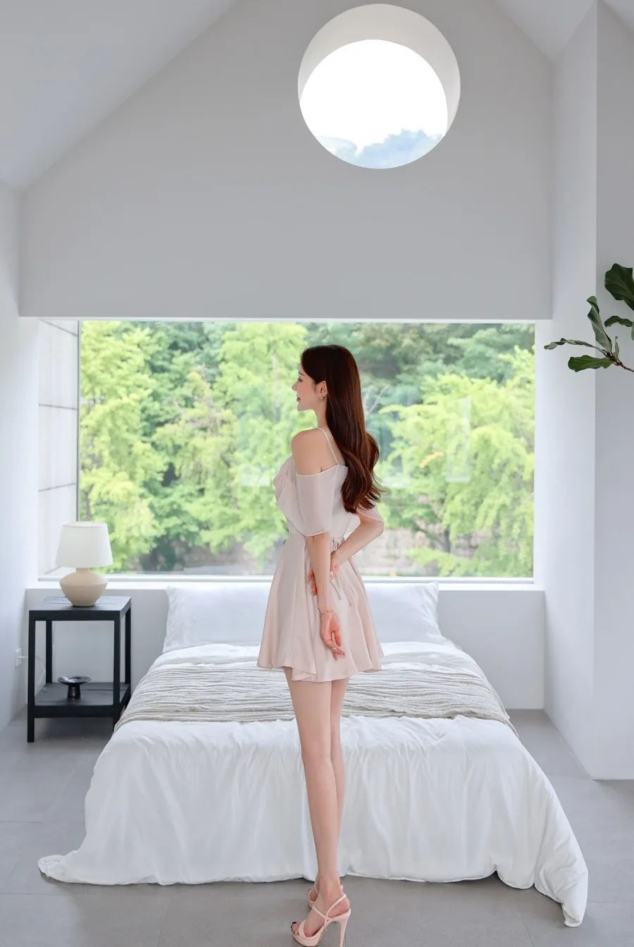 孙允珠图鉴919，粉色雪纺吊带连衣裙 - 炫图天下