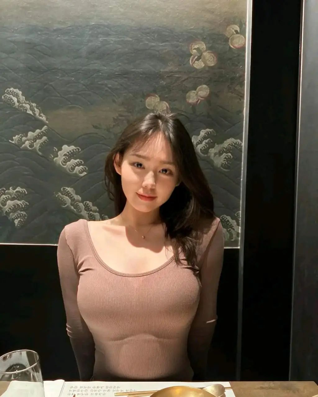 你的可爱女友，身材也太好了吧！ - 炫图天下