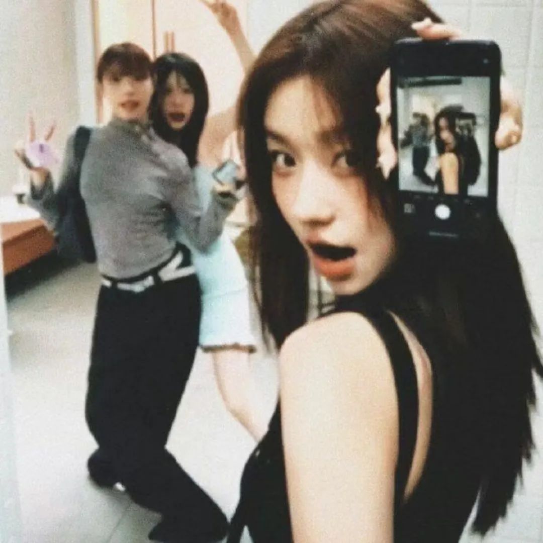 网名｜疯癫有趣的Wechat网名 - 炫图天下