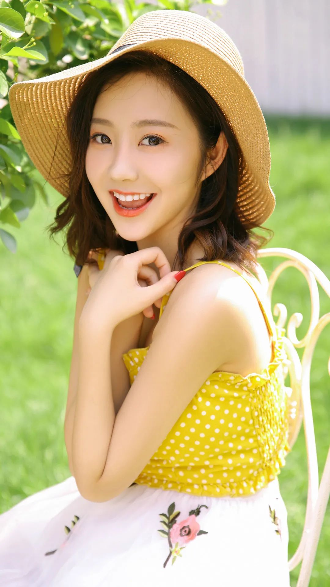 写真｜阳光下的夏日仙女 - 炫图天下