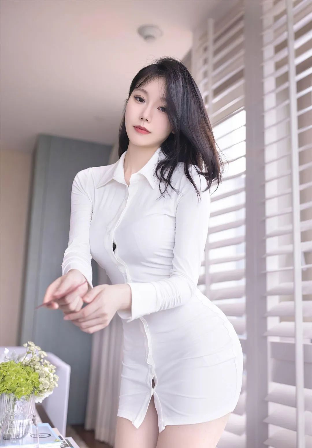 顶级模特安然，黑丝女神唐安琪，你觉得谁更nice - 炫图天下