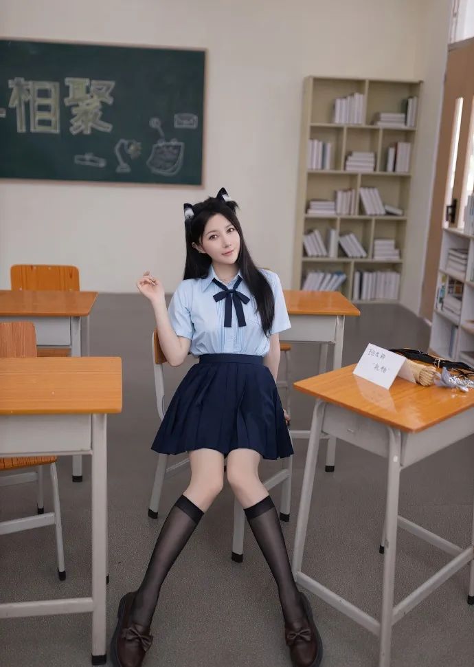 网红美女鱼子酱，纤细柔美，长腿水蛇腰，曼妙身姿，这谁受得了？ - 炫图天下