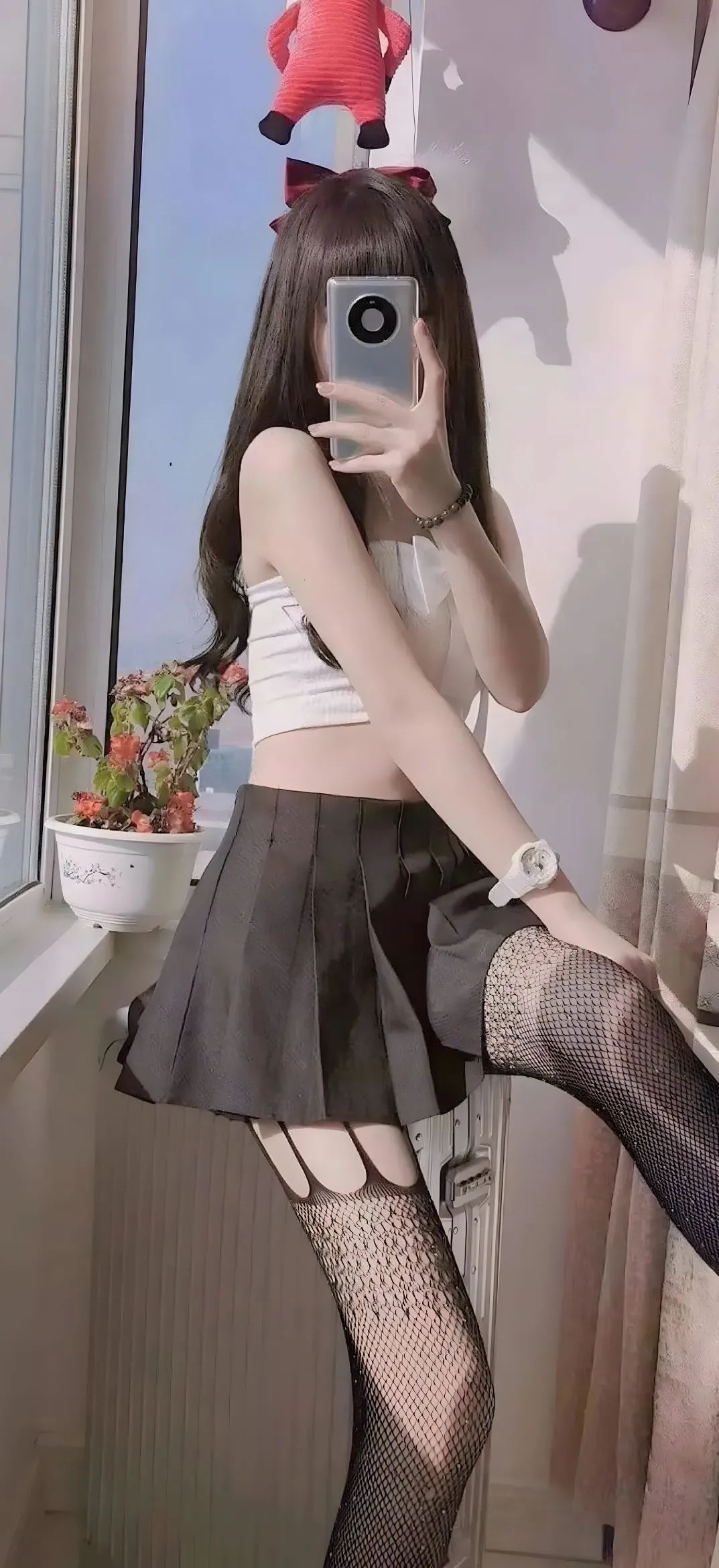 美女壁纸 | 长腿御姐 纯欲诱惑 - 炫图天下