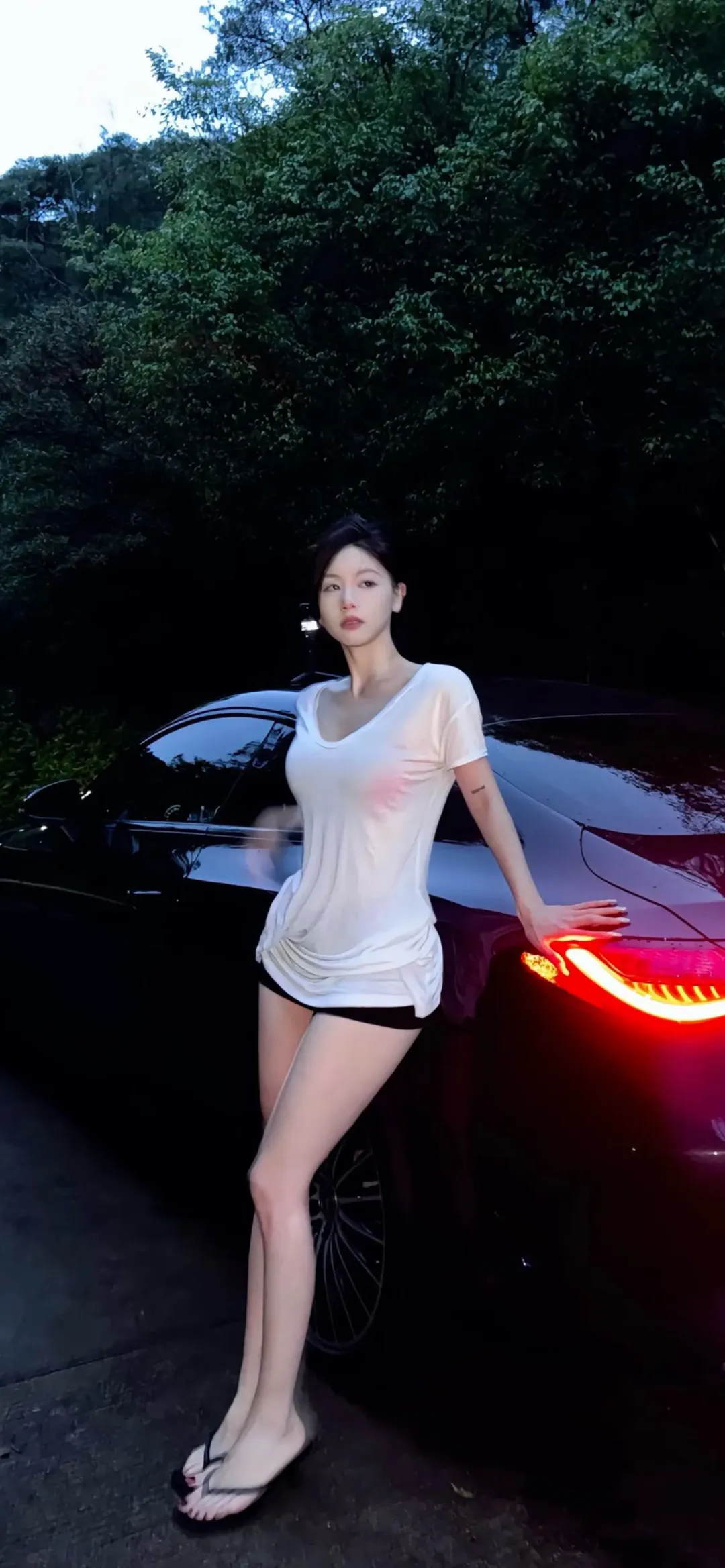 又高又瘦的美女壁纸 - 炫图天下