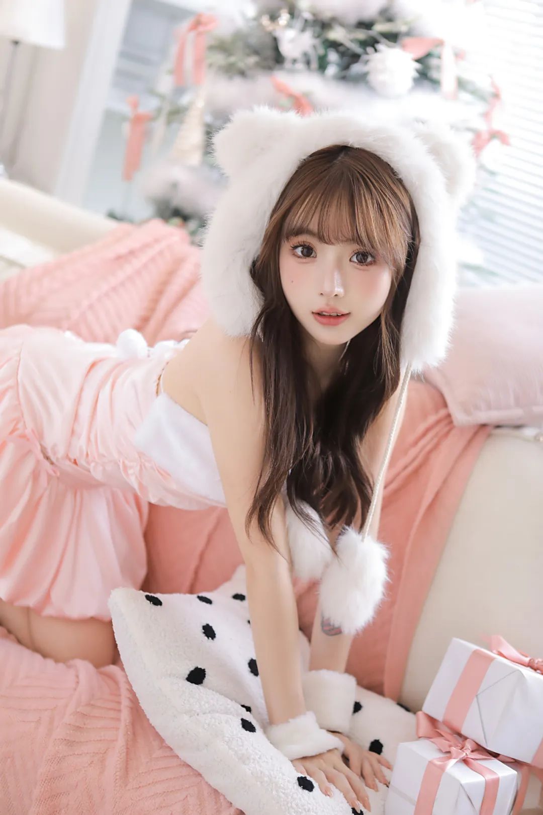 写真｜粉色圣诞甜心美女 - 炫图天下