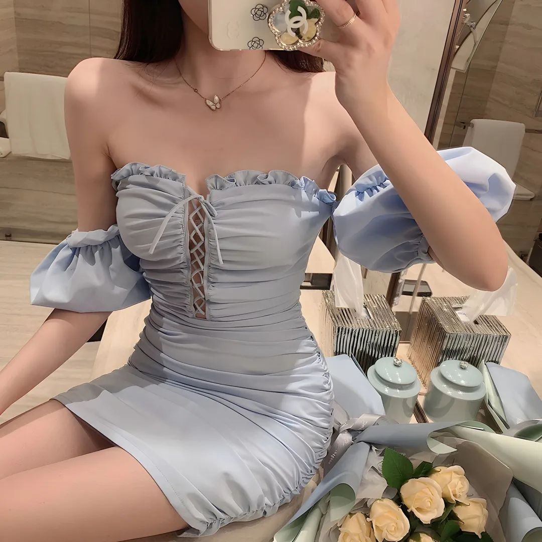 纯欲头像 | 深V 有点点擦边 - 炫图天下