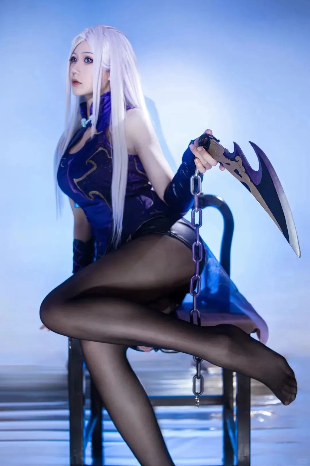 颜值cos：黑丝大长腿的小姐姐太美了 - 炫图天下