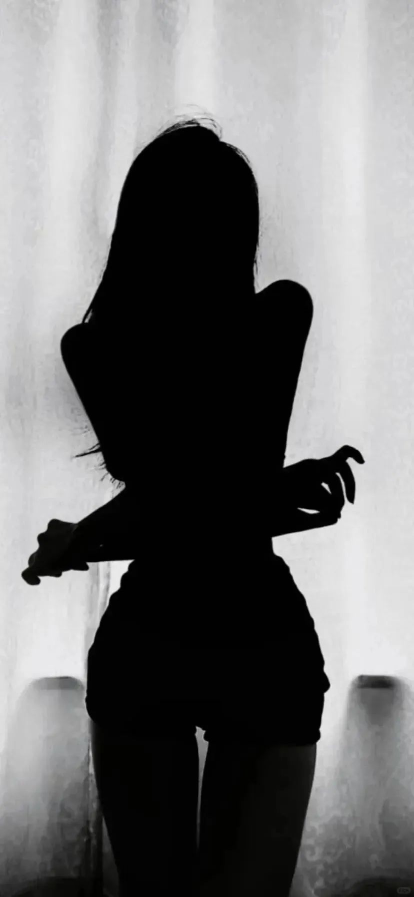 美女壁纸 | 有亿点点犯规的美女身材壁纸~ - 炫图天下