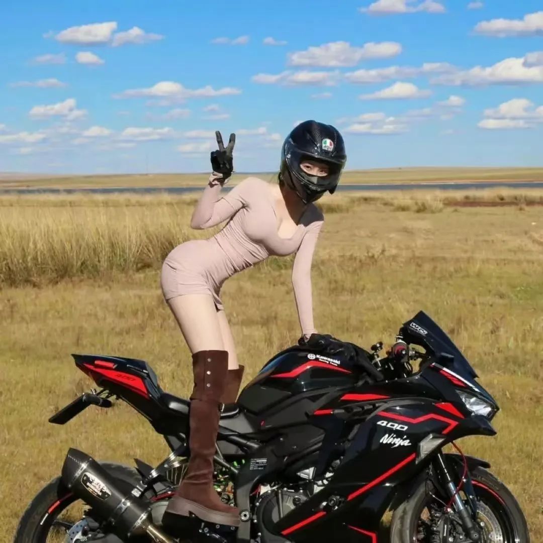 机车辣妹！速度与激情，体验自由与风！ - 炫图天下