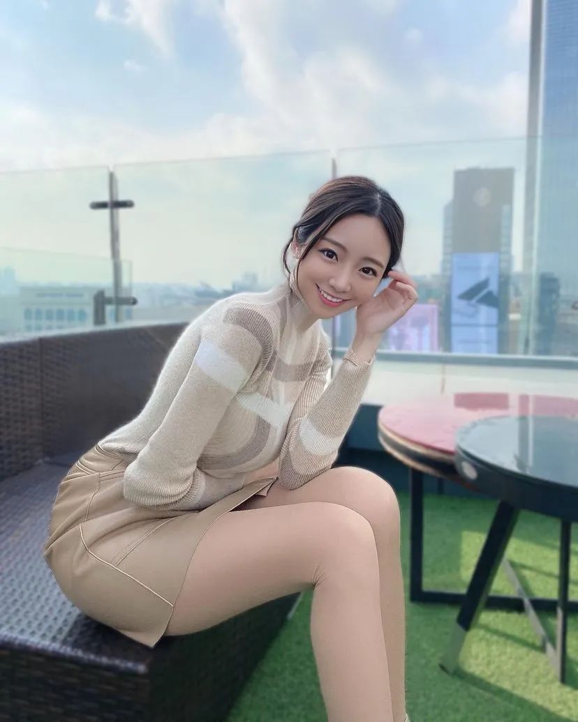 根本顶不住 ! 前凸后翘还水灵 ! 极品啊! - 炫图天下