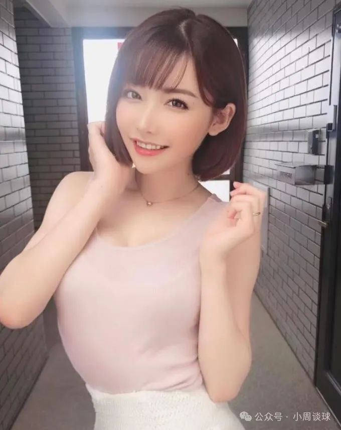日本千万粉丝女明星，宅男女神，温柔和性感并不冲突 - 炫图天下