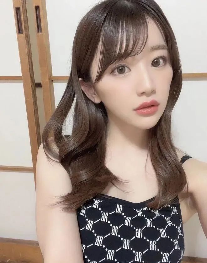 极品日本最美女护士！完美身材，太绝了！ - 炫图天下