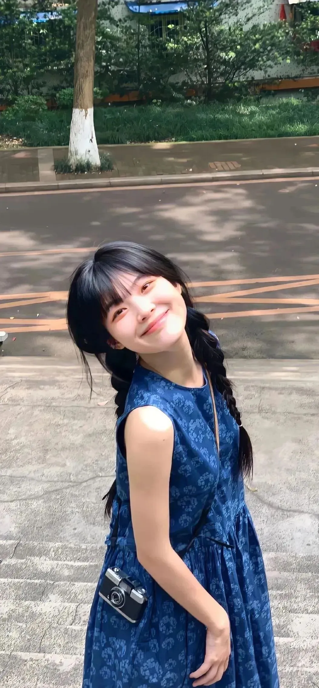 壁纸丨甜美清新的女生壁纸 - 炫图天下