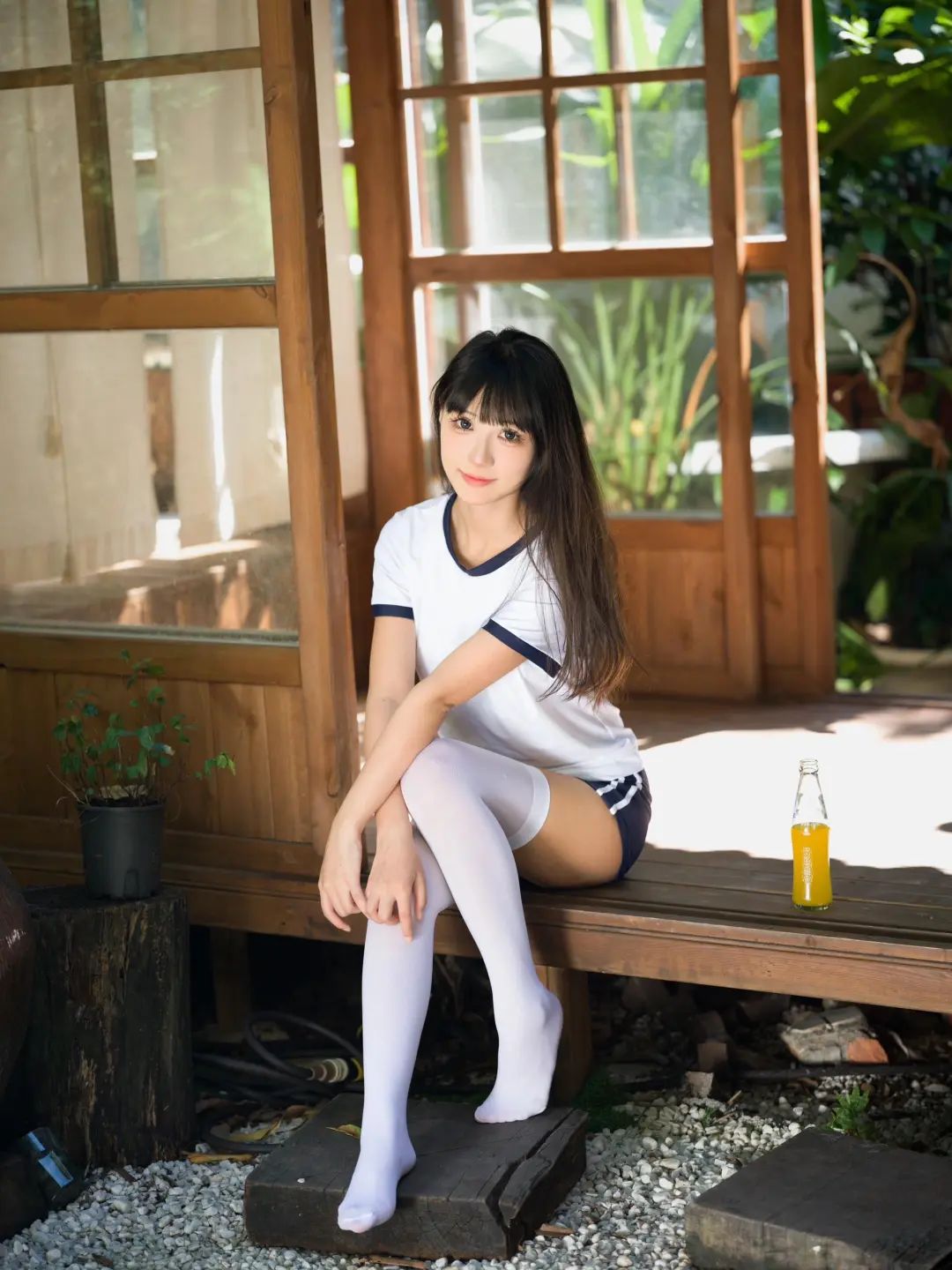 美少女的午后时光 - 炫图天下