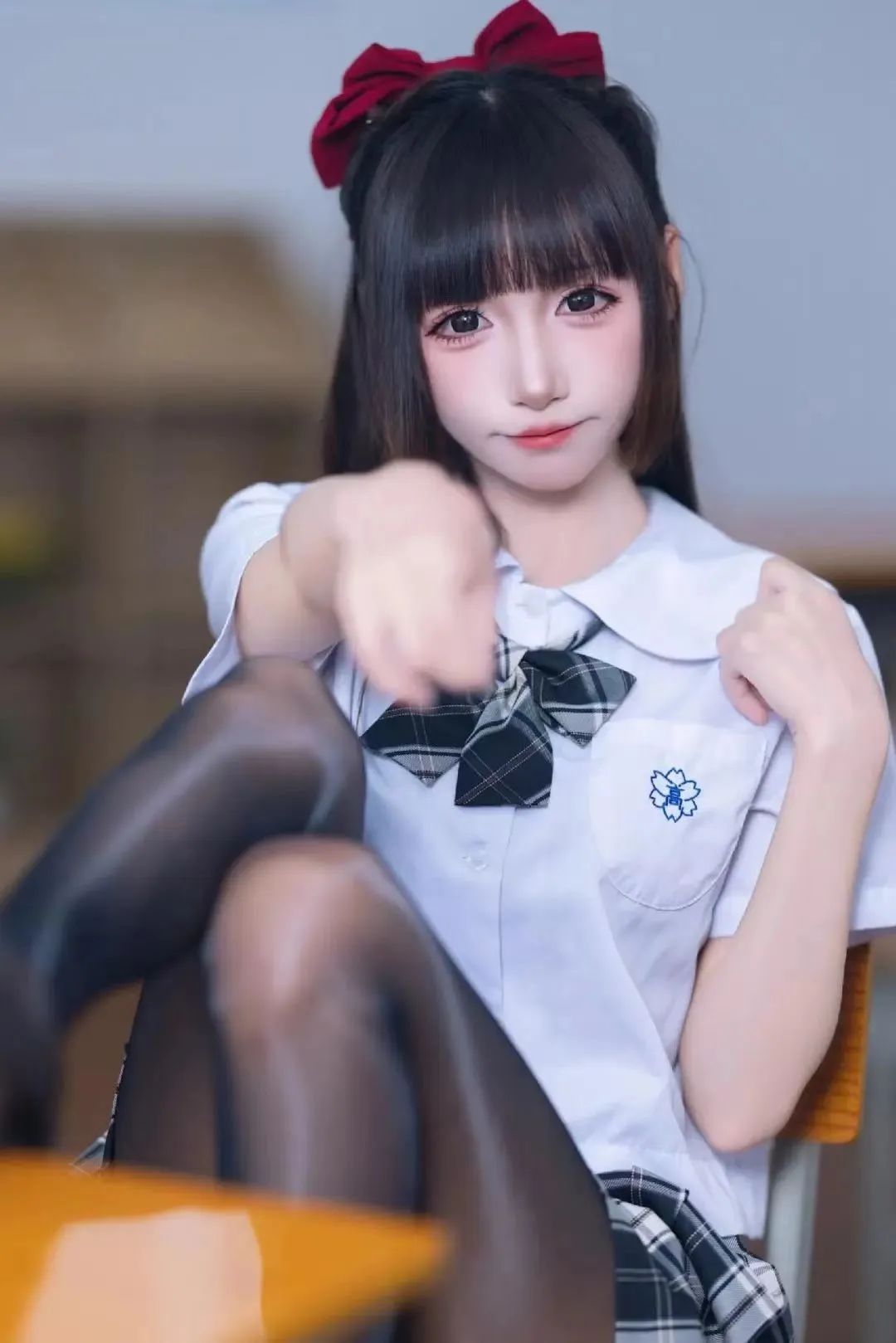 颜值cos，黑丝美腿的高中学姐，长相太好看了 - 炫图天下