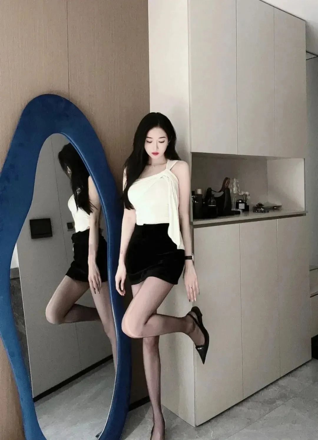 美图福利|黑丝高跟模特真性感 - 炫图天下