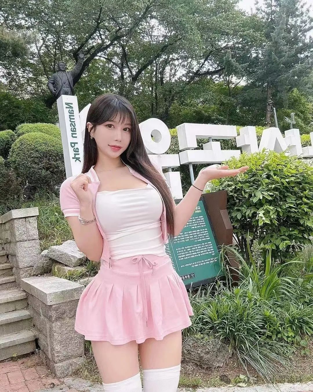 38D顶级身材，最美网红少妇，火辣身材完全顶不住 - 炫图天下