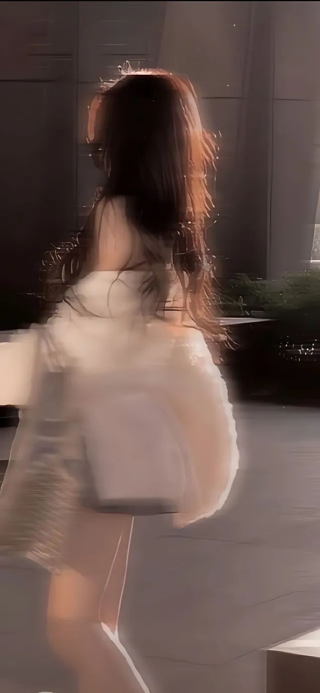 壁纸 | 高质量长腿美女壁纸 - 炫图天下