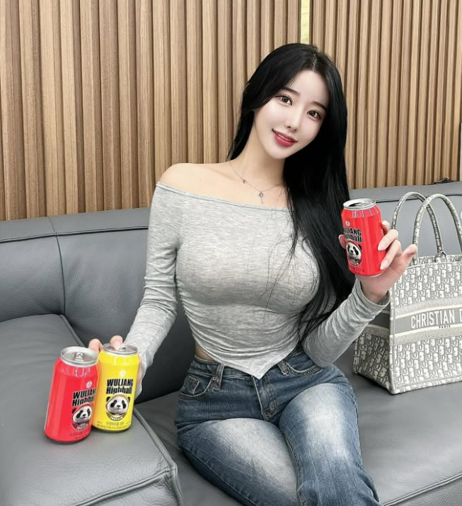 微胖界天花板！前凸后翘漫画身材！韩国最美老板娘 - 炫图天下