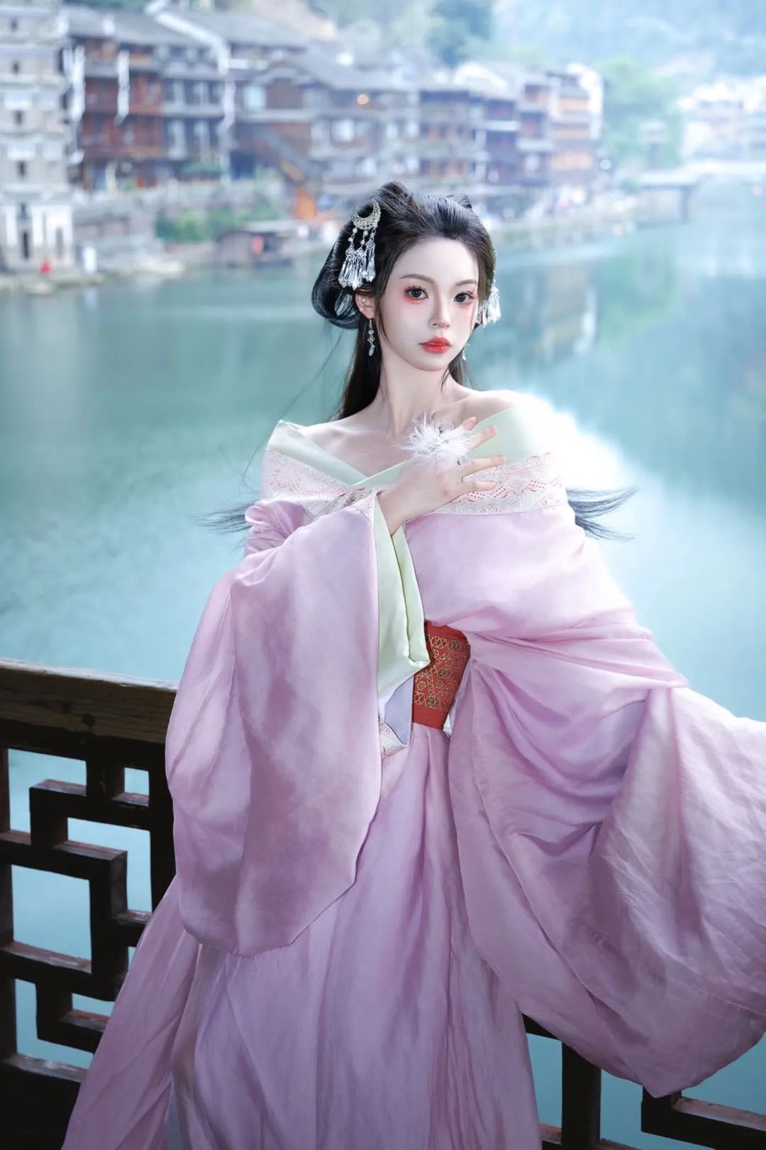 古风美人香肩的手机壁纸 - 炫图天下