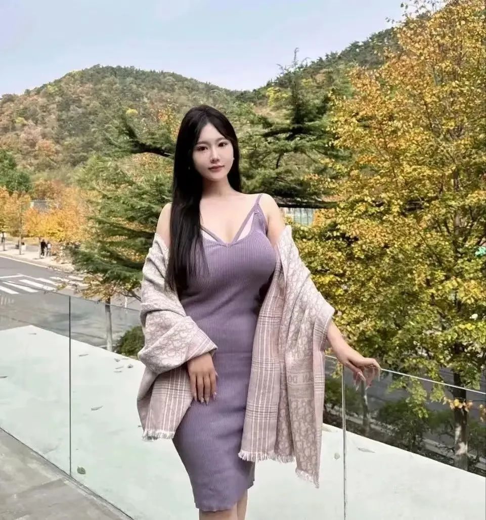 顶级少妇名媛，完美身材、极致腰臀比，很润很难顶 - 炫图天下